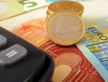 120 δόσεις: Οι «παγίδες» πίσω από την ρύθμιση – Τι να προσέξετε